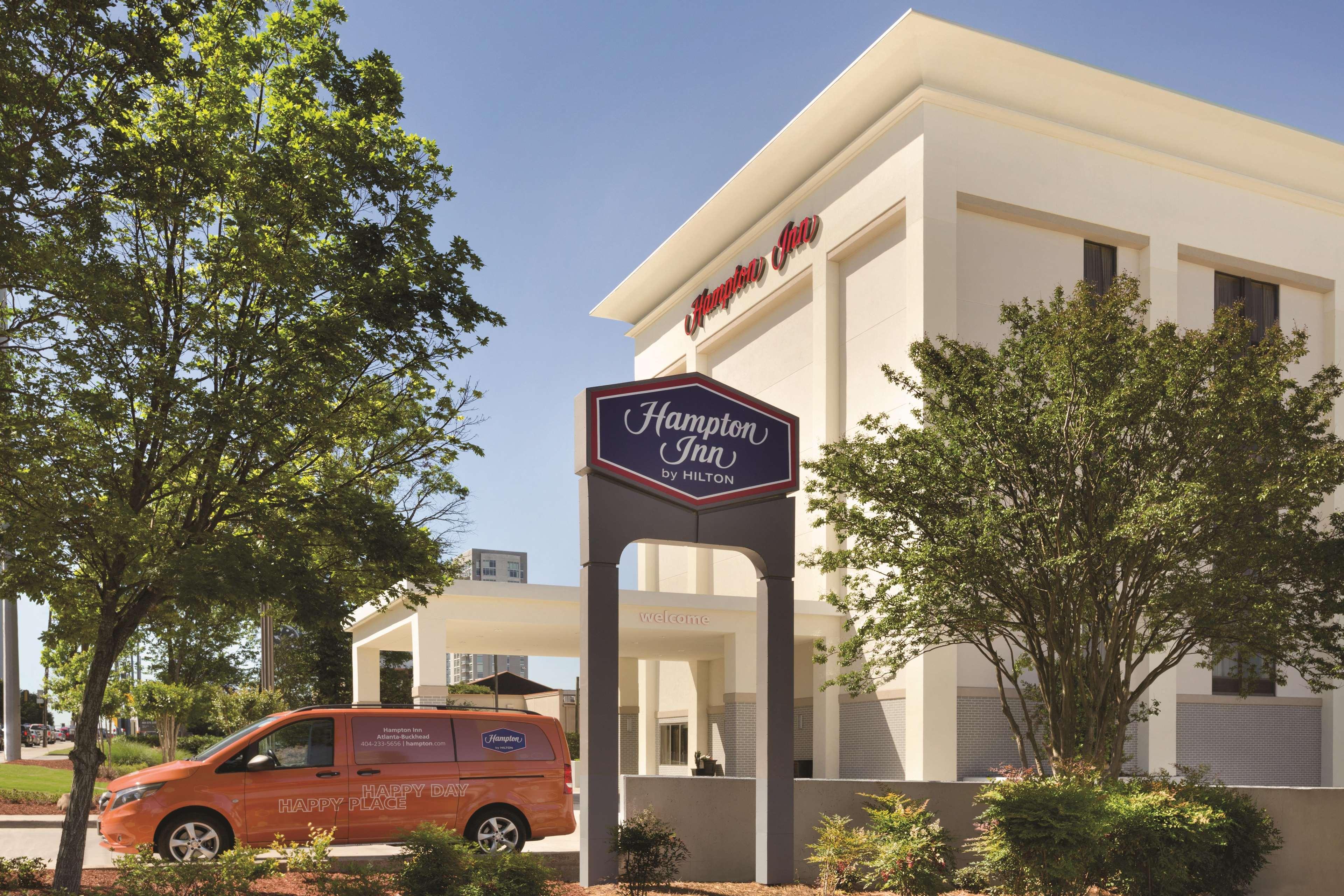 Hampton Inn Atlanta-Buckhead Exterior photo